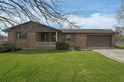 Pre-foreclosure in  HAWK ST Lancaster, OH 43130