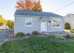 Pre-foreclosure in  N NAVARRE AVE Youngstown, OH 44515