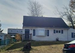Pre-foreclosure in  KENDALL DR Parlin, NJ 08859