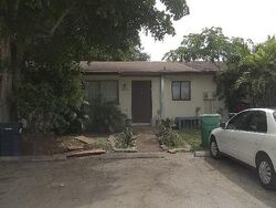 Pre-foreclosure in  SW 283RD ST Homestead, FL 33033