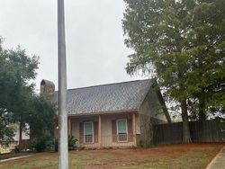 Pre-foreclosure in  KINGS CANYON DR N Baton Rouge, LA 70814