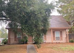 Pre-foreclosure in  KINGS CANYON DR N Baton Rouge, LA 70814