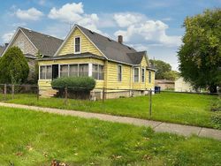 Pre-foreclosure in  KRISTAN AVE North Chicago, IL 60064