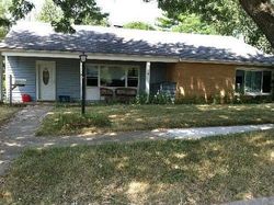 Pre-foreclosure in  E 1ST ST Dundee, IL 60118