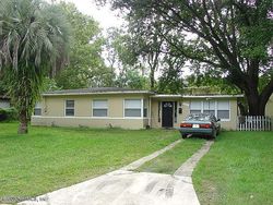 Pre-foreclosure in  ROSETREE DR Jacksonville, FL 32207