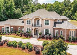 Pre-foreclosure in  HIGHWAY 85 S Fayetteville, GA 30215