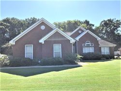 Pre-foreclosure in  MELISSA DR Muscle Shoals, AL 35661