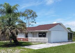 Pre-foreclosure in  IVY ST Lake Placid, FL 33852