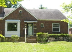 Pre-foreclosure in  SENECA TRL Louisville, KY 40214