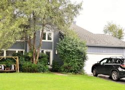 Pre-foreclosure in  HIDDEN LAKE DR Buffalo Grove, IL 60089