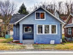 Pre-foreclosure in  FRIDAY RD Pittsburgh, PA 15209