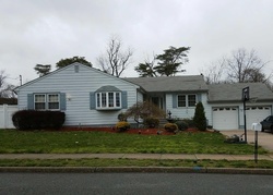 Pre-foreclosure in  S WOODLAND AVE East Brunswick, NJ 08816