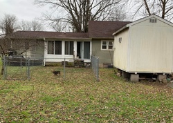 Pre-foreclosure Listing in NEWTON ST MIDWAY, KY 40347