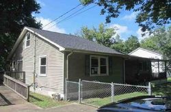 Pre-foreclosure in  NEWTON ST Midway, KY 40347