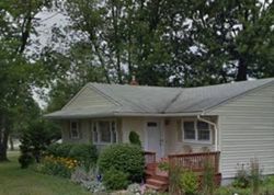 Pre-foreclosure in  DEHOFF DR Youngstown, OH 44515