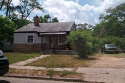 Pre-foreclosure in  SANTA ROSA DR Detroit, MI 48221