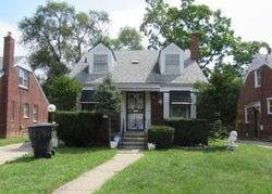 Pre-foreclosure in  BEACONSFIELD ST Detroit, MI 48224