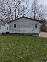 Pre-foreclosure in  SEWELL ST Rockford, IL 61109