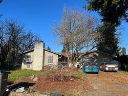 Pre-foreclosure in  NE 49TH ST Vancouver, WA 98661