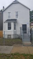 Pre-foreclosure in  S YALE AVE Chicago, IL 60628
