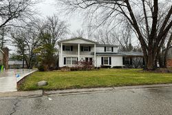 Pre-foreclosure in  FAIRWAY RDG West Bloomfield, MI 48323