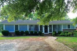 Pre-foreclosure in  NEW POND RD Anderson, SC 29626