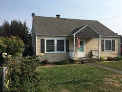 Pre-foreclosure Listing in PINE ST BROOKINGS, OR 97415