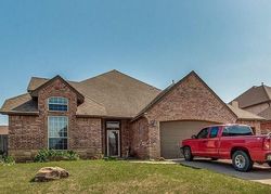 Pre-foreclosure in  PRESTON PARK DR Yukon, OK 73099