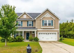 Pre-foreclosure Listing in LANCASTER POINTE DR PIKEVILLE, NC 27863