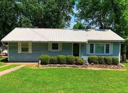Pre-foreclosure in  SOUTH ST Flippin, AR 72634