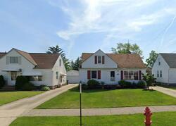 Pre-foreclosure in  E MINER RD Cleveland, OH 44124