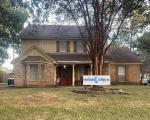 Pre-foreclosure in  S RIVERSHIRE DR Conroe, TX 77304