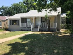 Pre-foreclosure in  SANDAGE AVE Fort Worth, TX 76115