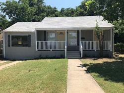 Pre-foreclosure in  SANDAGE AVE Fort Worth, TX 76115