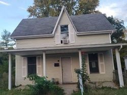 Pre-foreclosure in  N LOCUST ST Mechanicsburg, OH 43044
