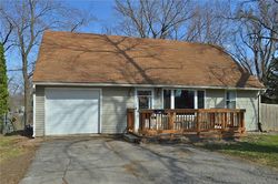 Pre-foreclosure in  SW 13TH ST Des Moines, IA 50315
