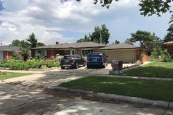 Pre-foreclosure in  SANTA ANA DR Warren, MI 48093