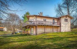 Pre-foreclosure Listing in WESTMORELAND DR HOWARD, OH 43028