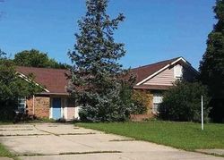 Pre-foreclosure in  BROAD OAK DR Dayton, OH 45426