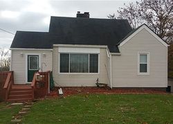 Pre-foreclosure Listing in CANTON RD STEUBENVILLE, OH 43953