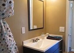 Pre-foreclosure in  3RD ST Elyria, OH 44035