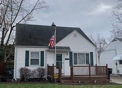 Pre-foreclosure in  SOUTH AVE Toledo, OH 43609