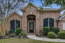 Pre-foreclosure in  PINEMILL HOLLOW DR Spring, TX 77386