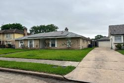 Pre-foreclosure in  AGARITA LN Houston, TX 77083