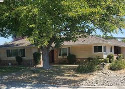 Pre-foreclosure in  SARA ST Elk Grove, CA 95624
