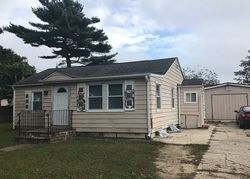 Pre-foreclosure in  YARNELL ST Brentwood, NY 11717