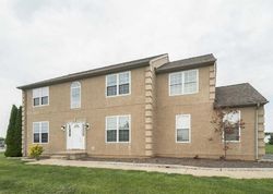 Pre-foreclosure in  WHEATSHEAF DR New Castle, DE 19720