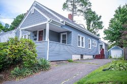 Pre-foreclosure in  HARKNESS AVE Springfield, MA 01118