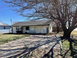 Pre-foreclosure in  WALNUT ST Woodward, OK 73801