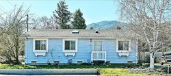 Pre-foreclosure Listing in W HERSEY ST ASHLAND, OR 97520